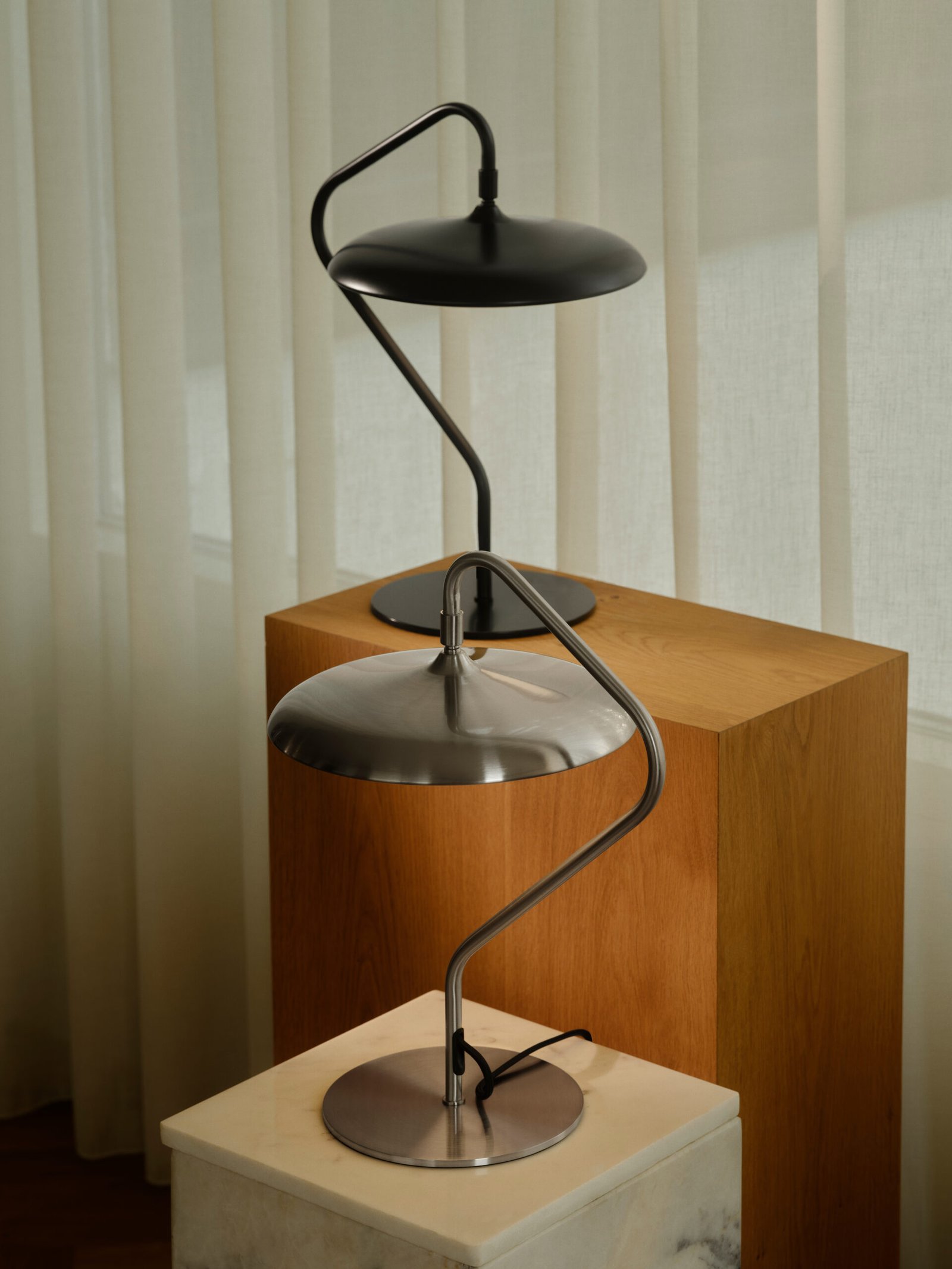 LED stalinis šviestuvas ARTIST