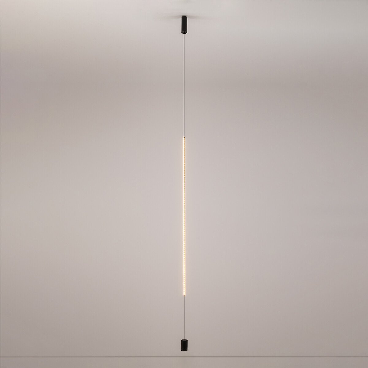 LED pakabinamas šviestuvas VERTIC