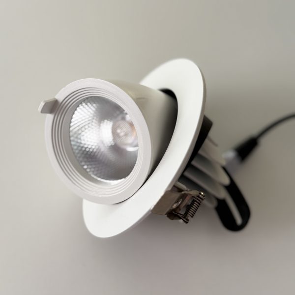 GIMBAL tipo šviestuvas šlaitinėms luboms